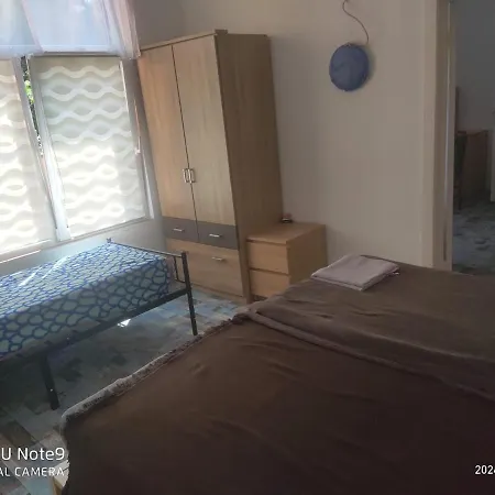 Appartement Mit Garten In Zentrum *